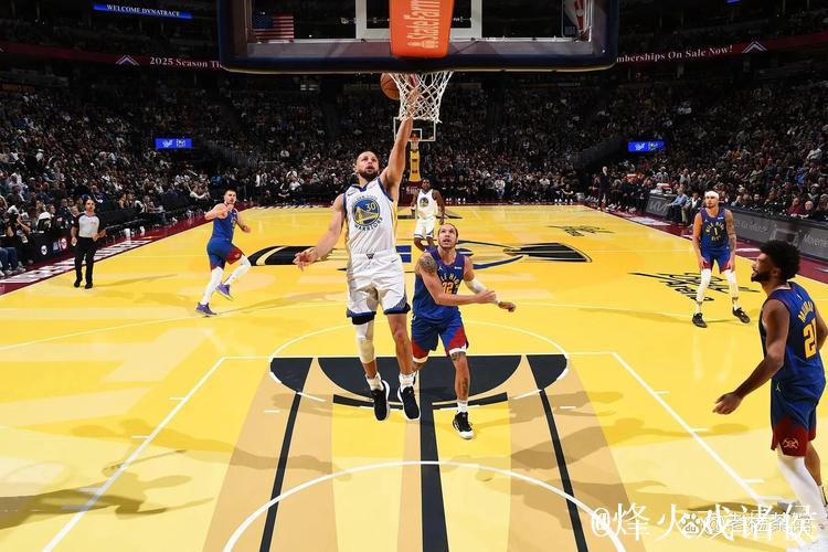 库里24+7+11约基奇38+10 勇士遭掘金逆转5连败 库里24+7+11约基奇38+10 勇士遭掘金逆转5连败